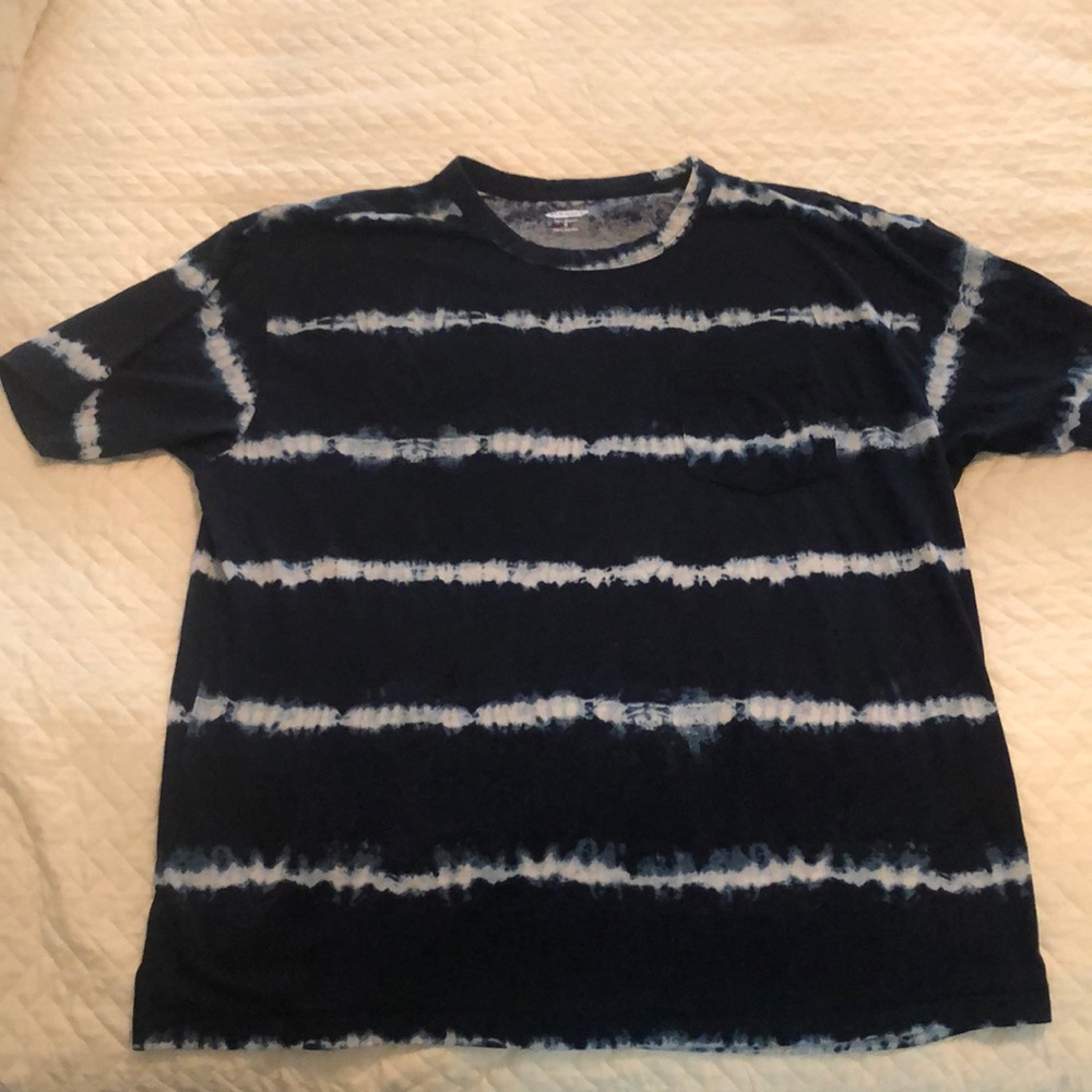 Old Navy adult medium (fits more like a large)